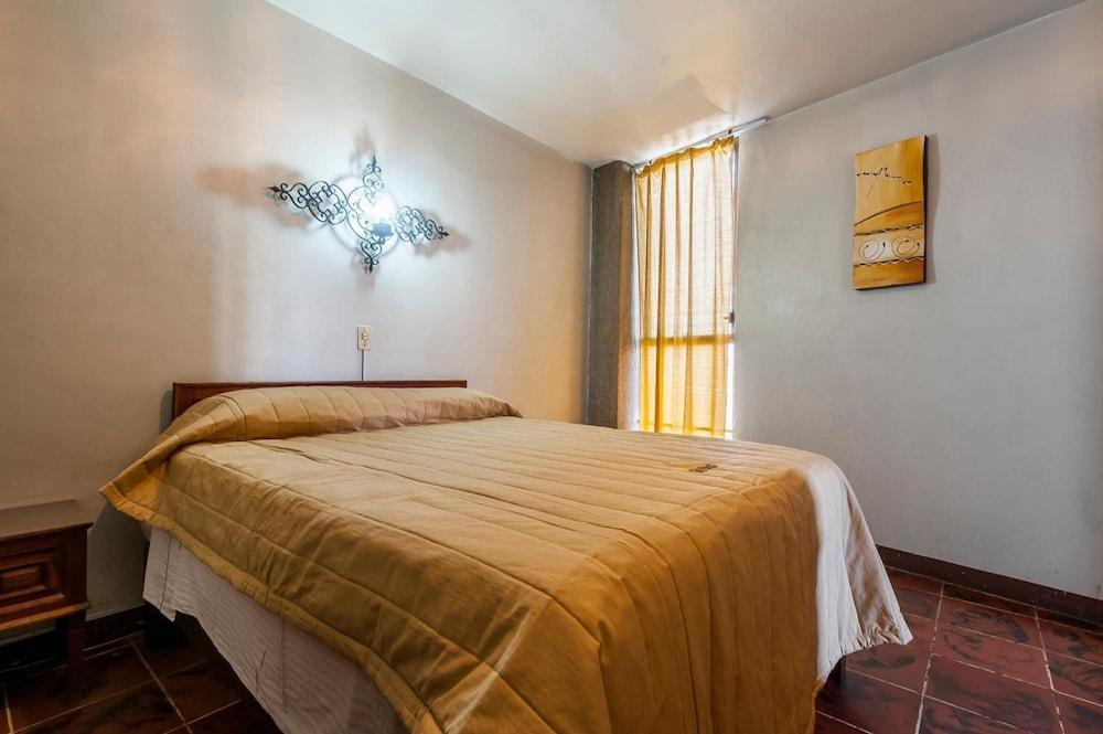 Hotel Flamingos Γκουανταλαχάρα Εξωτερικό φωτογραφία