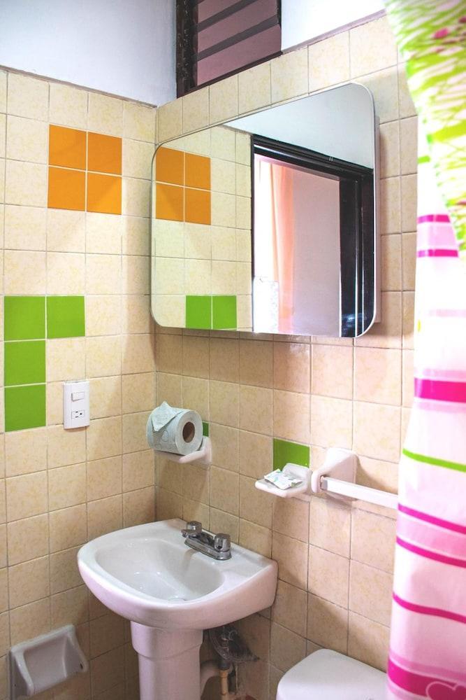 Hotel Flamingos Γκουανταλαχάρα Εξωτερικό φωτογραφία