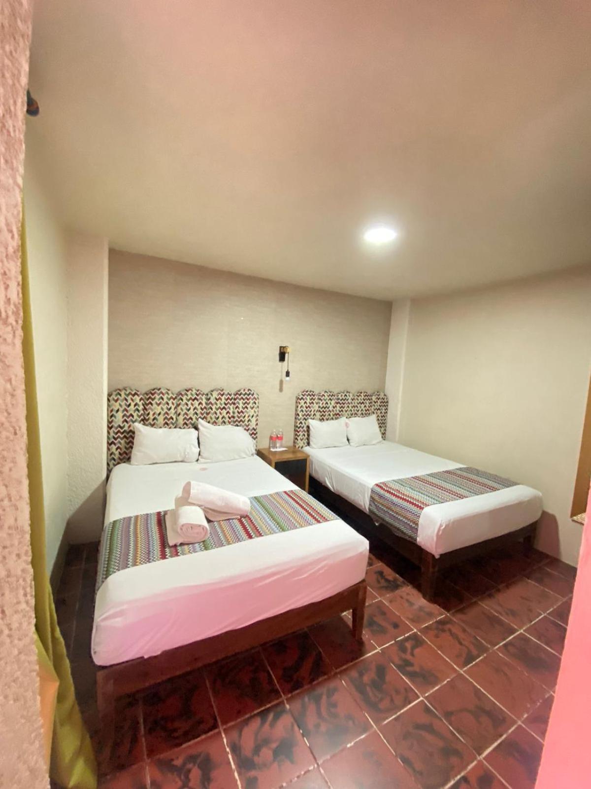 Hotel Flamingos Γκουανταλαχάρα Εξωτερικό φωτογραφία