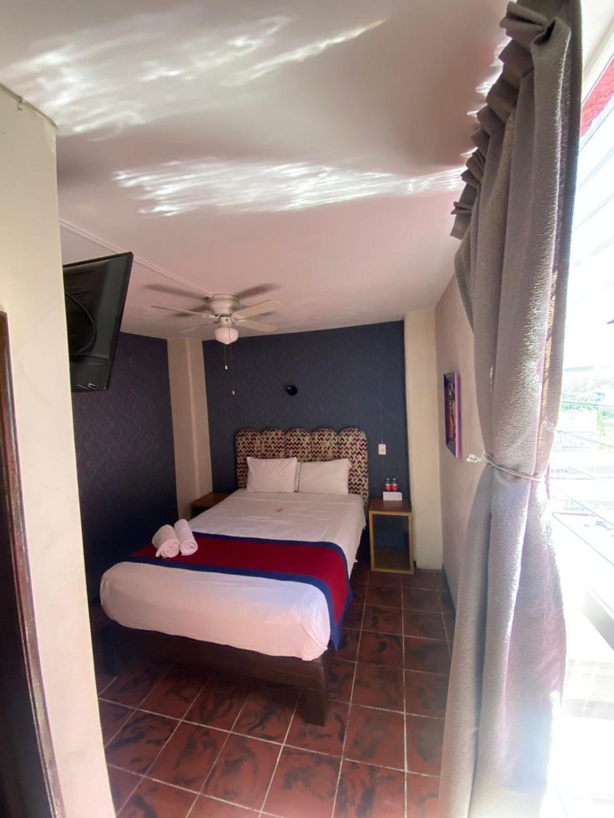 Hotel Flamingos Γκουανταλαχάρα Εξωτερικό φωτογραφία